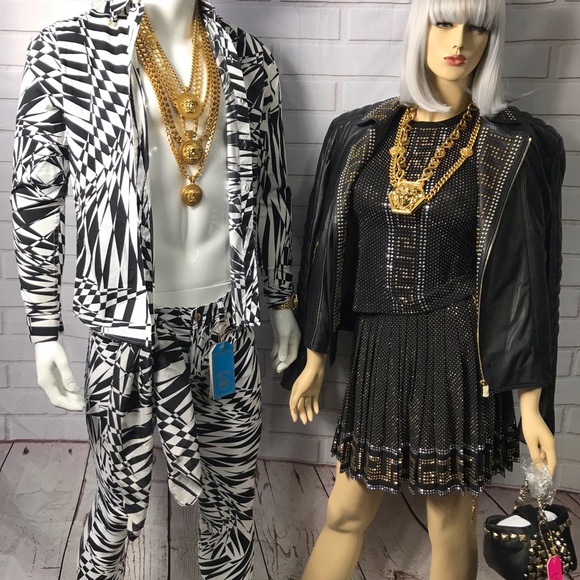VERSACE - Picture 1 of 8